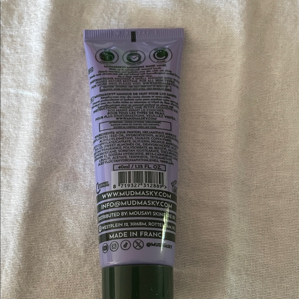 Mudmasky Purple Midnight Hand Mask - Picture 2 of 3